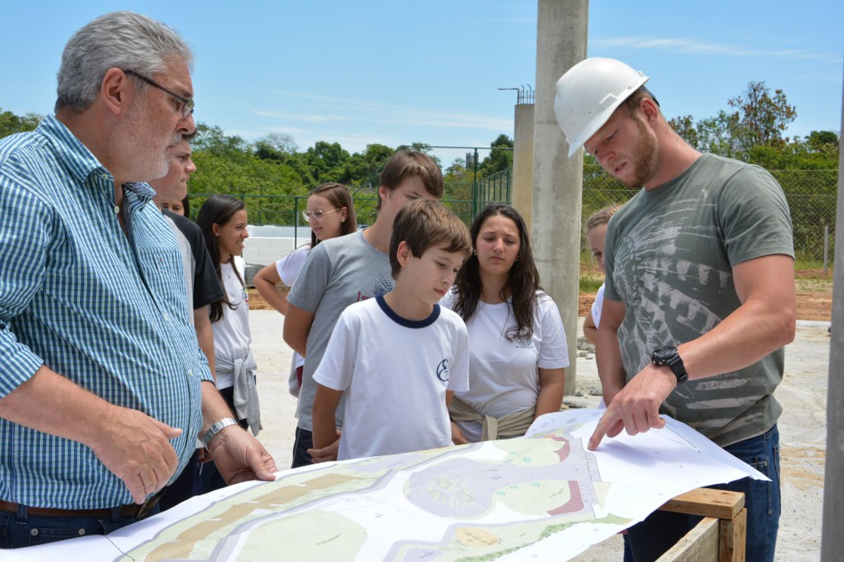 Estudantes vivenciam rotina do Prefeito de Blumenau