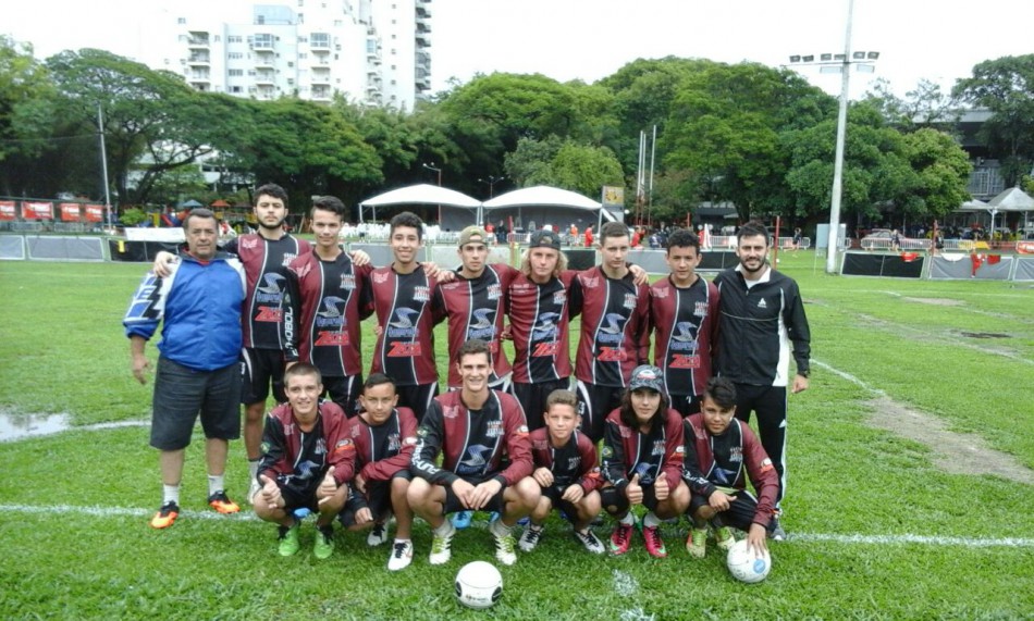 Punhobol de Blumenau vice-campeão da Taça Brasil