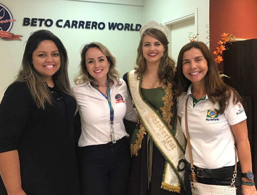 Blumenau participa do Salão Paranaense de Turismo