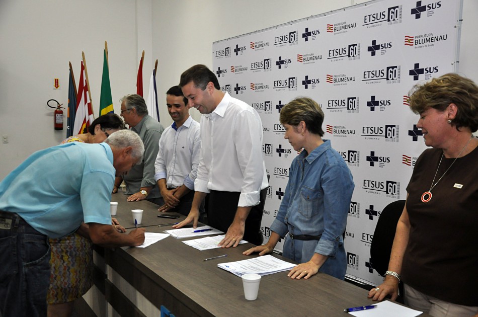 Conselho Municipal de Saúde empossa novos membros