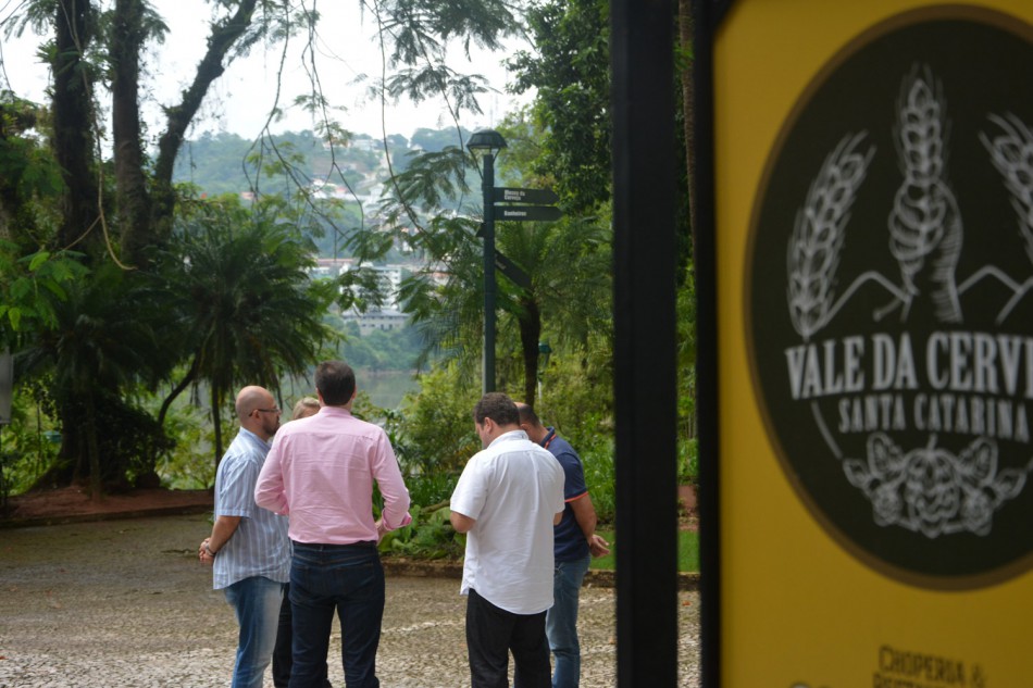Obras de recuperação seguem em andamento em Blumenau