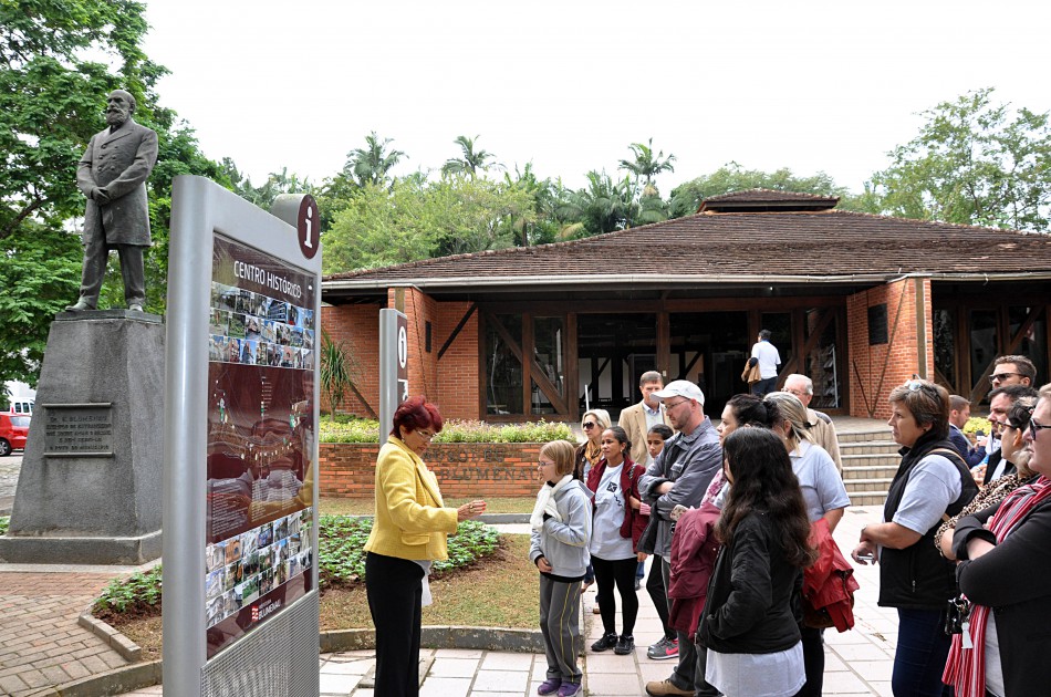 Inscrições abertas para a Caminhada Cultural em Blumenau