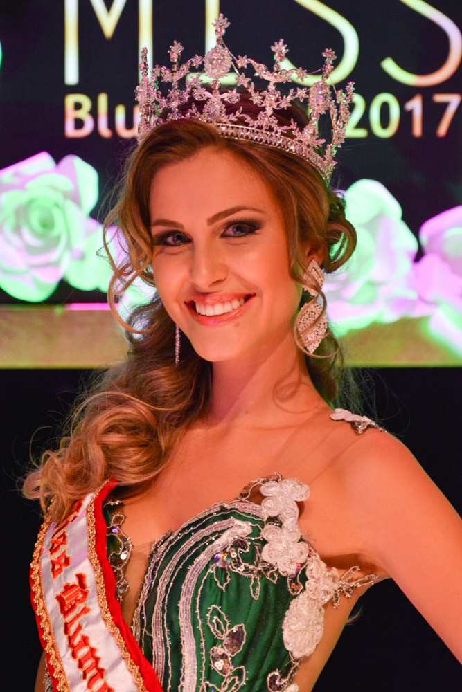 Tamíris Gallois Ficht é a Miss Blumenau 2017