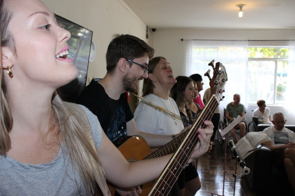 Professores da Musicalização Infantil levam música ao Hospital Santa Isabel