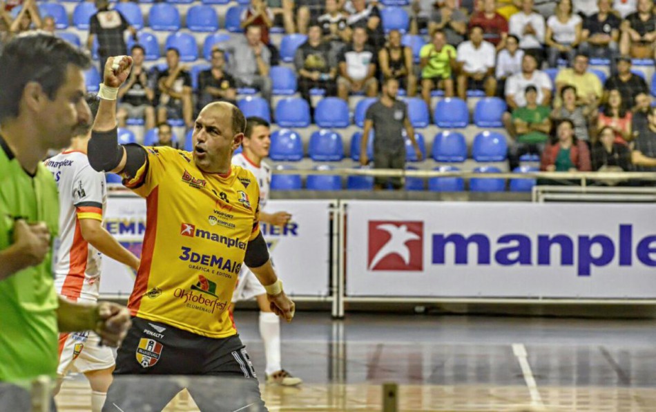 Futsal é superado pelo Joinville em partida pela Divisão Especial do Estadual