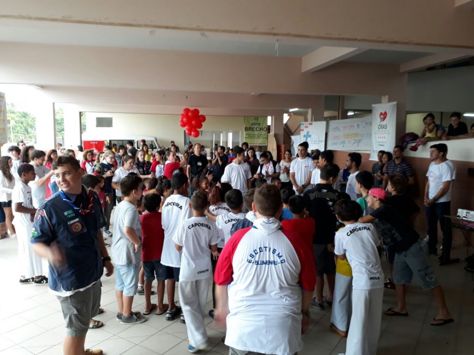 Campanha contra as drogas atrai número alto de participantes
