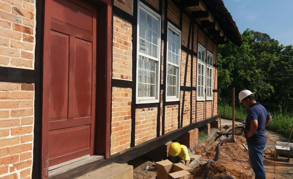 Escola Número 1 ganha iluminação moderna