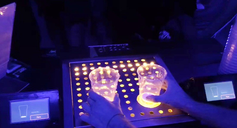 Sommerfest terá máquina que enche copo de chope por baixo