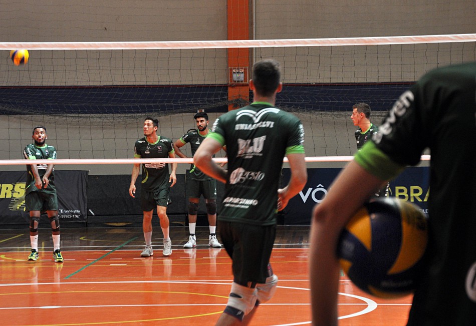 Blumenau entra em quadra pela Superliga B de Vôlei neste sábado