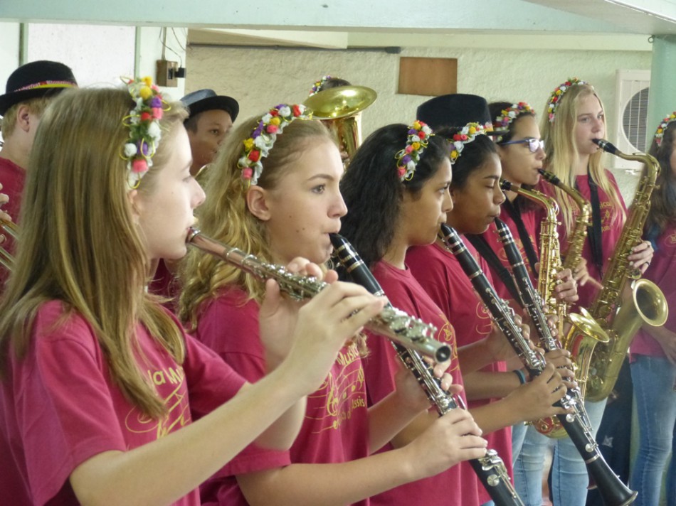 Semana da Língua Alemã encerra com músicas e declamações
