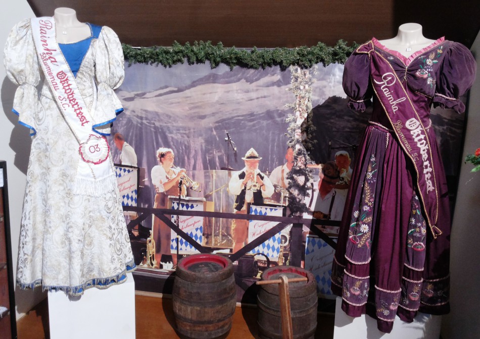 Fundação Cultural prorroga a exposição Misses, Rainhas e Realezas