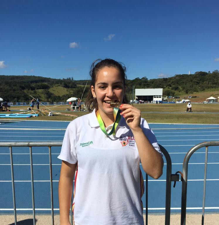Blumenauense conquista ouro no Campeonato Brasileiro Sub-18 de Atletismo