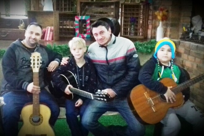 Centro Cultural Vila Itoupava oferece curso de violão