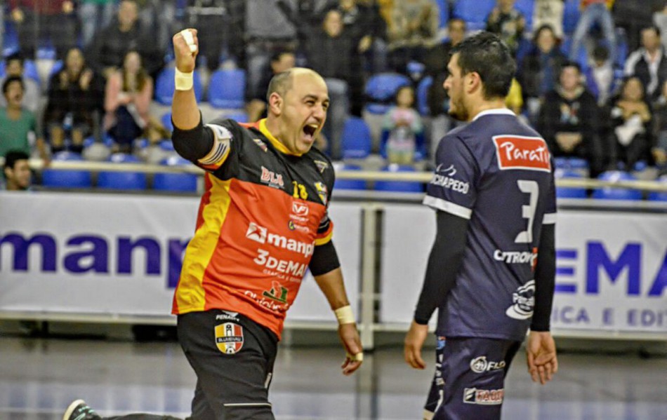 Blumenau Futsal vence o São Lourenço por 5 a 2 pela Copa Santa Catarina