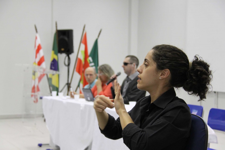 Plenária do Conselho da Pessoa com Deficiência reúne 85 pessoas