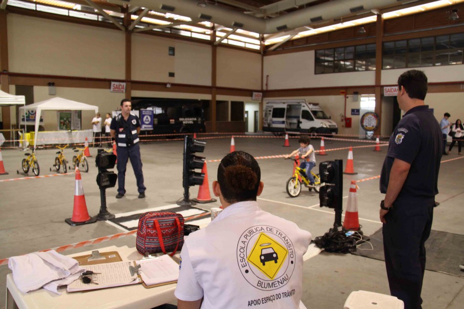 Pista educativa é atração na Vila Germânica