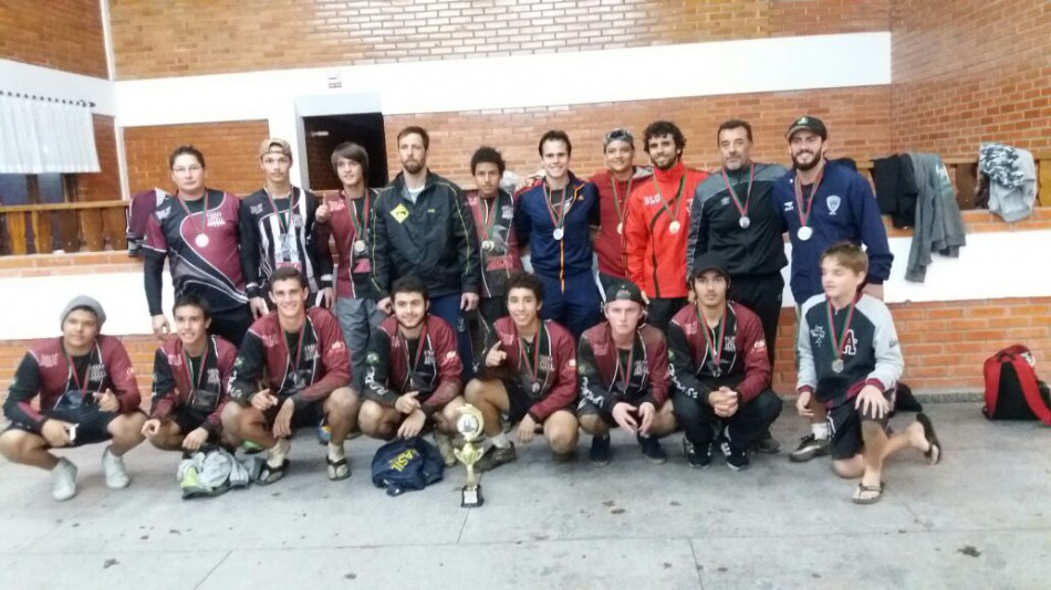 Blumenau sediará estadual de base de punhobol neste sábado