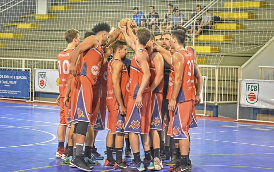 Basquete masculino joga em casa pela última rodada do Catarinense