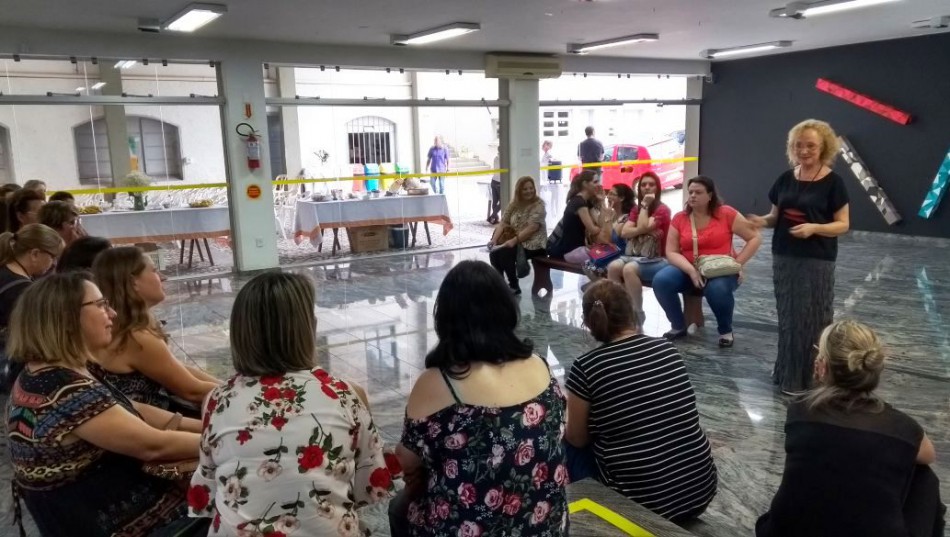 Coordenadoras pedagógicas participam de ações educativas no MAB