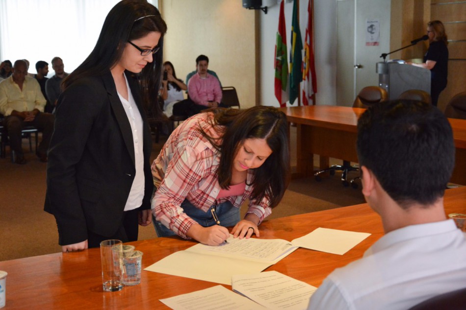 Prefeito em exercício empossa membros do Conselho de Transparência