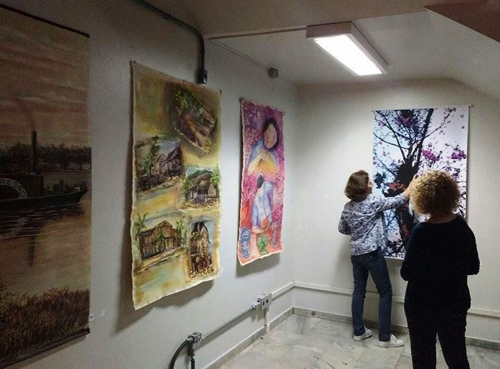 Prefeitura recebe obras que ilustram aspectos da história da cidade