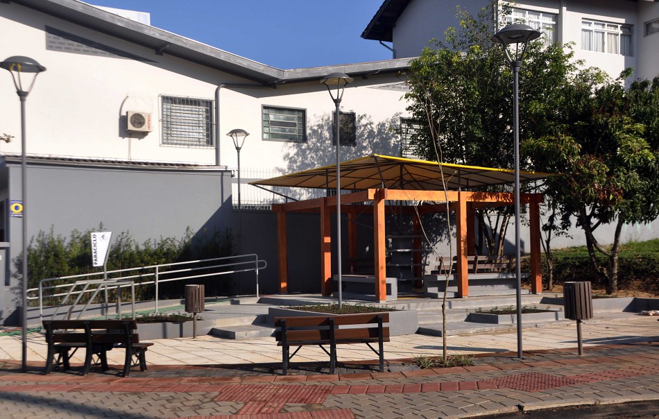 Bairro Itoupava Seca conta com Praça da Leitura