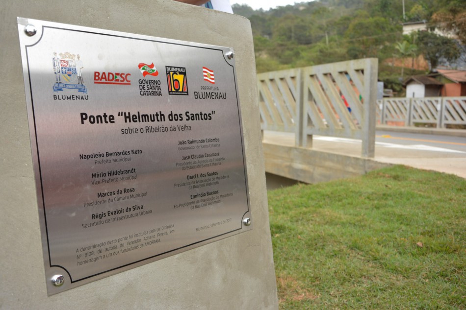 Pavimentação e nova ponte da são entregues à comunidade da Velha Grande