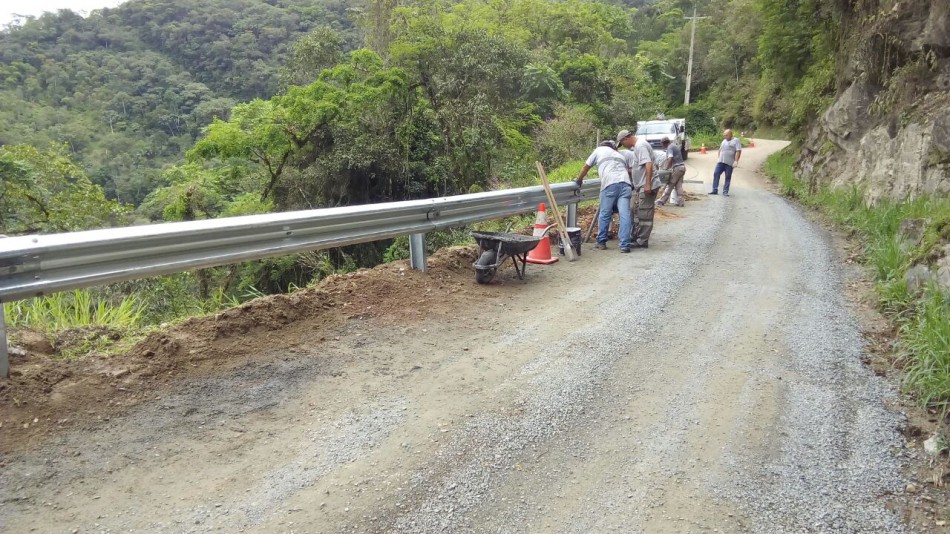 Guard rails garantem mais segurança para os motoristas na Nova Rússia