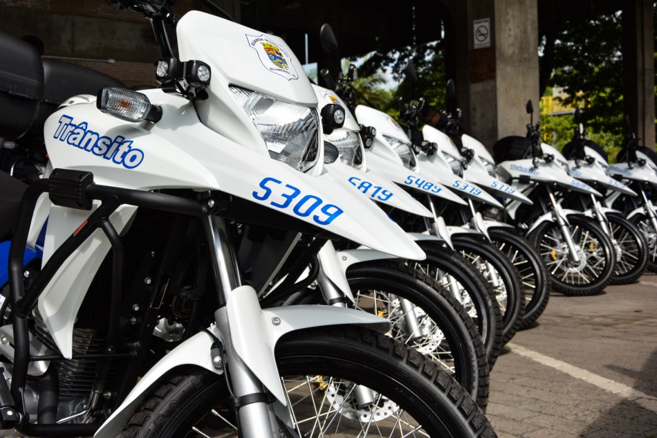 Seterb adquire novas motocicletas para a GMT e van para a Área Azul