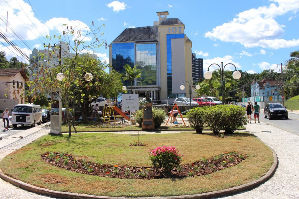 Projeto Adote Uma Praça possibilita melhorias no Bom Retiro