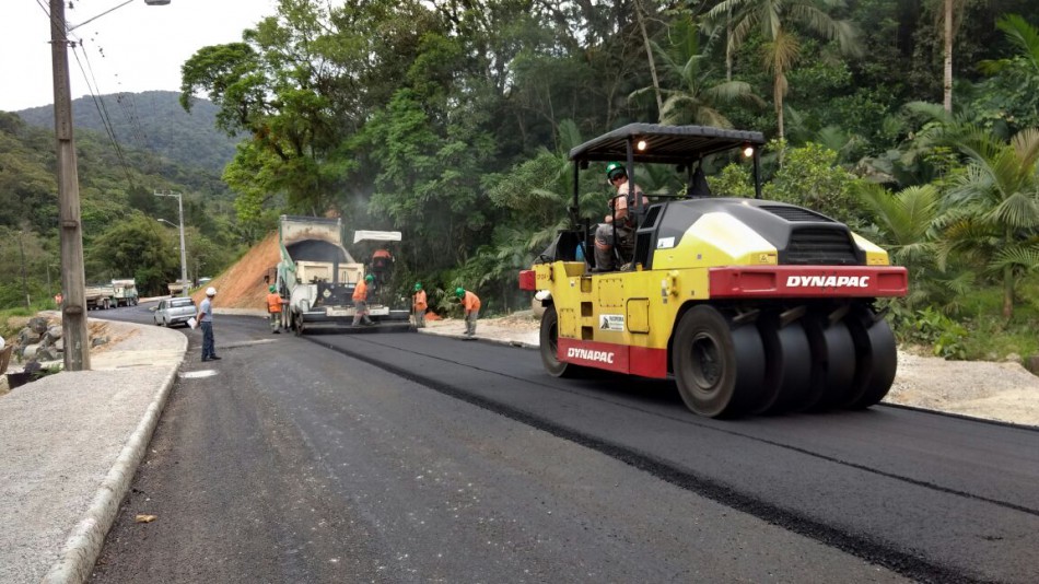 Executados 900 metros de pavimentação na Rua Jordão