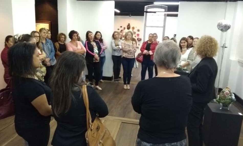Professoras da rede municipal visitam o Museu de Arte de Blumenau