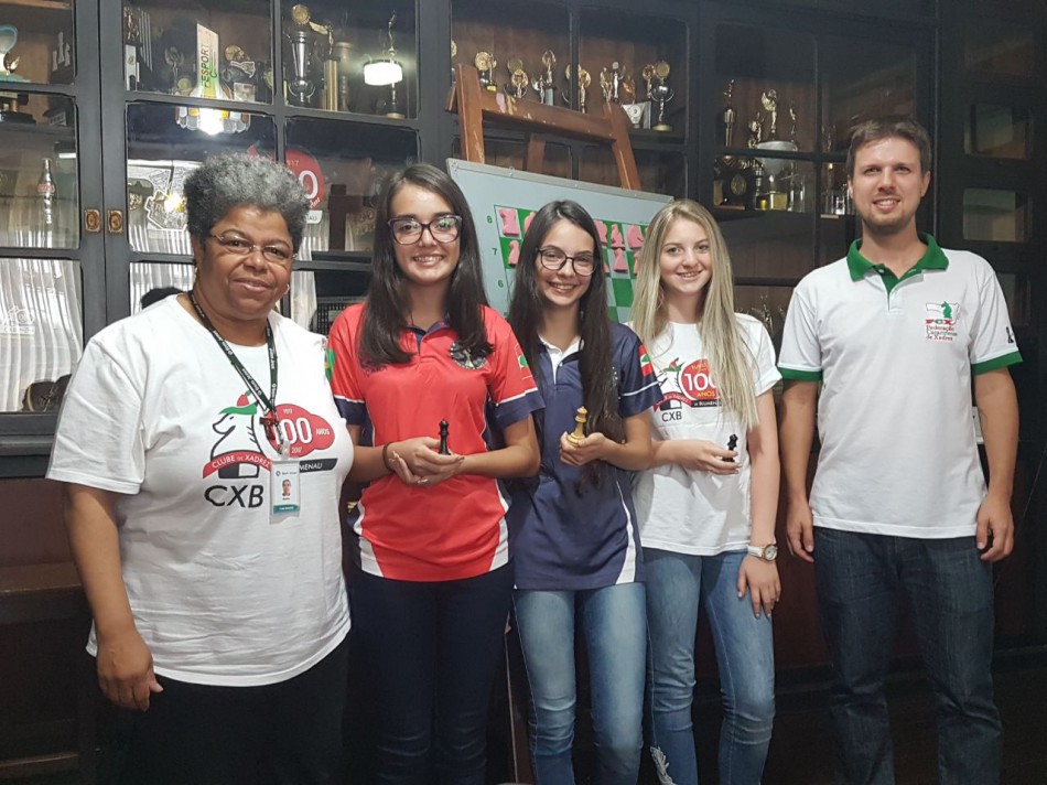 Blumenauenses disputam duas competições de xadrez nesta semana