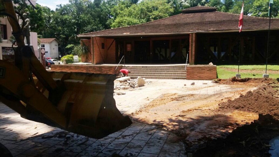 Entrega da reforma da Praça Bertha Blumenau está prevista para março