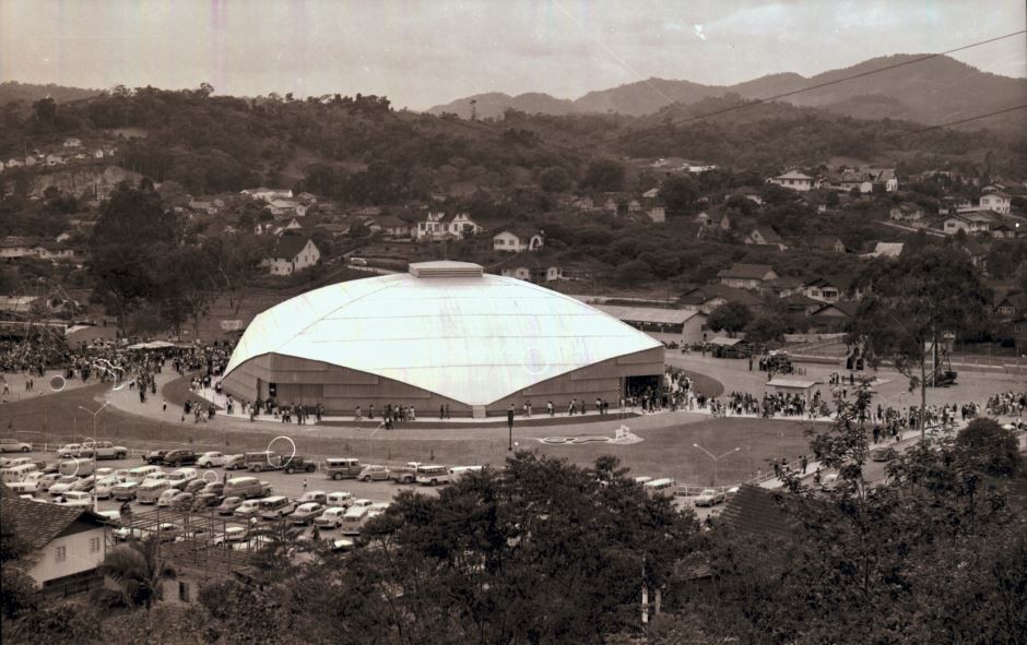 Memória Digital: Famosc