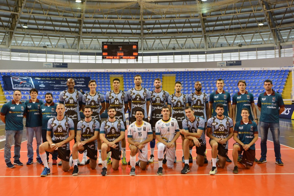 Vôlei masculino é superado por time de Goiás na Superliga B