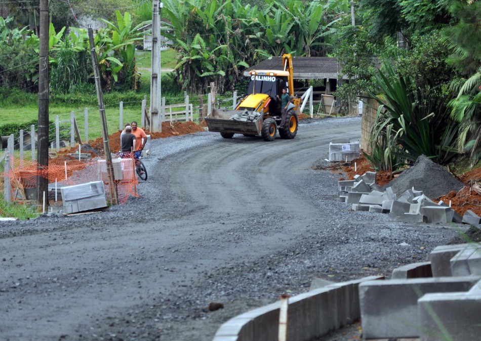Obras na Rua Theodoro Pasold atingem 63% de execução