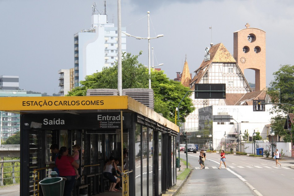 Prefeitura lança edital para reforma das estações de embarque