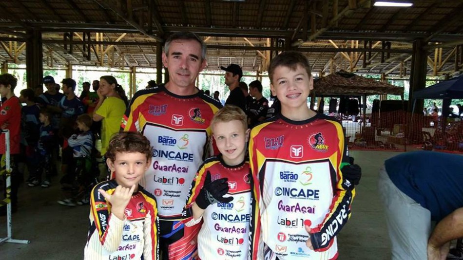Atletas de Blumenau conquistam bons resultados no Brasileiro de Bicicross