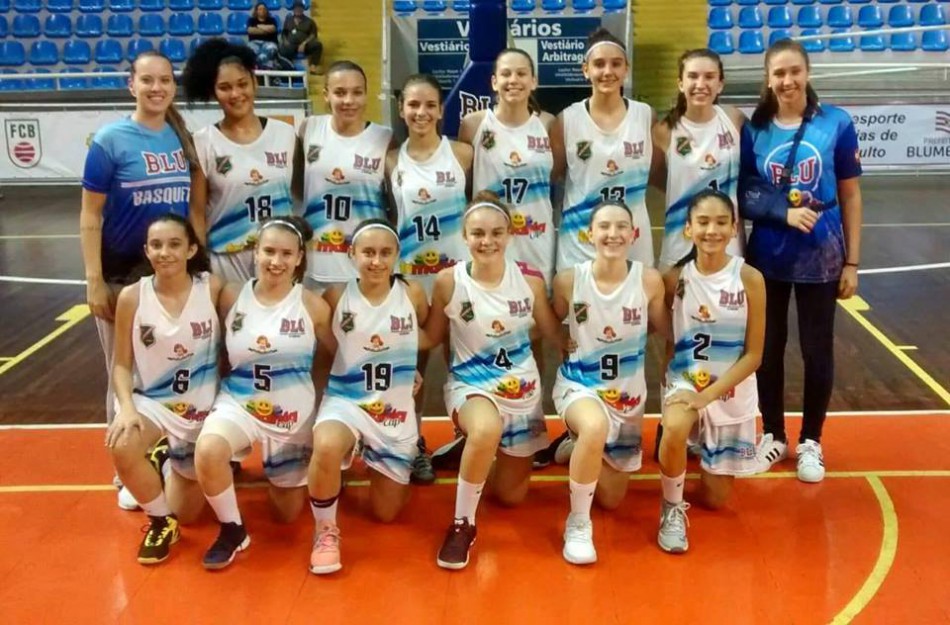 Basquete sub-17 feminino vence e alcança liderança do grupo no Estadual