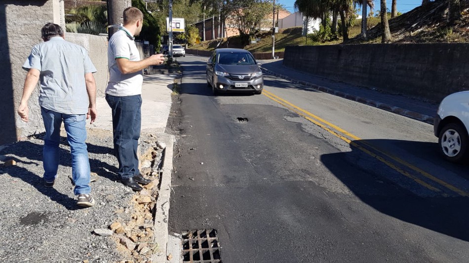 Manutenção deixa trecho do Morro da Companhia em meia pista
