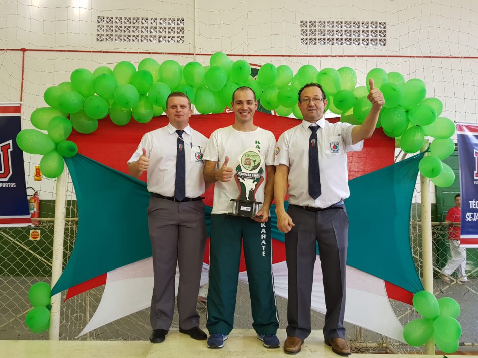 Blumenau vence Taça Santa Catarina de Karatê