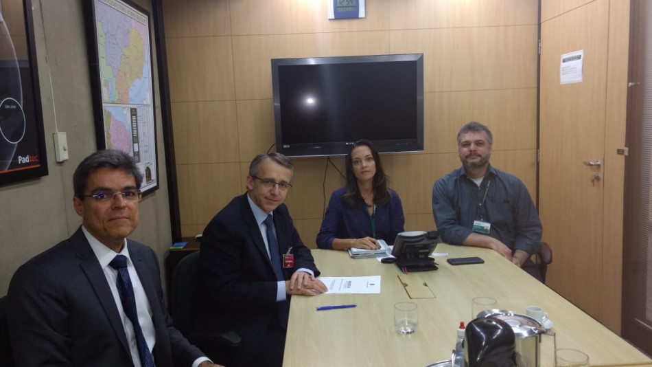 Prefeito Mário Hildebrandt participa de reunião no BNDES
