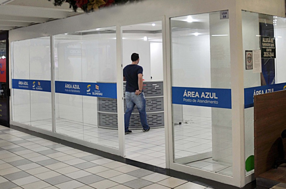 Dois postos da Área Azul atendem em horário diferenciado nesta sexta-feira, dia 6