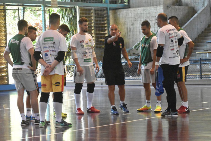 Blumenau Futsal tem dois jogos em São Paulo pela Liga Nacional