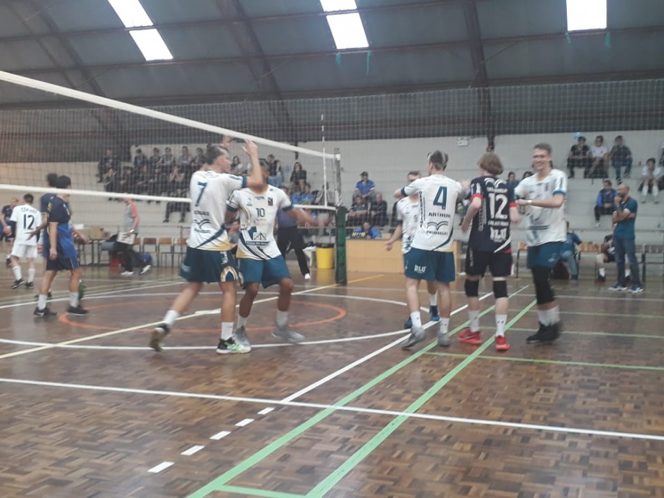 Handebol e vôlei masculinos passam para a segunda fase dos Joguinhos