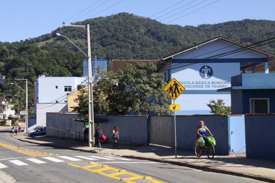Rua Franz Volles terá interdição parcial neste sábado, dia 22