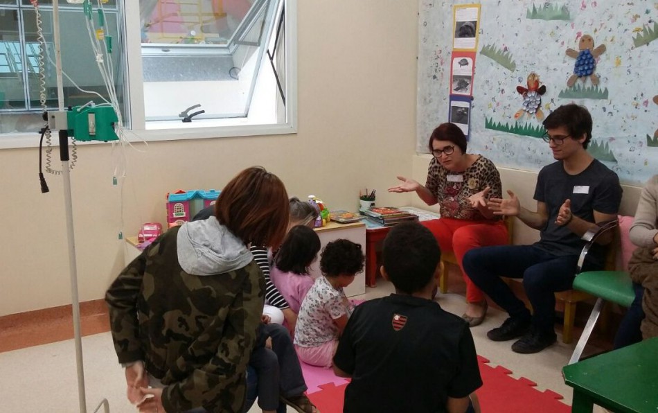 Fundação Cultural leva histórias para ambiente hospitalar