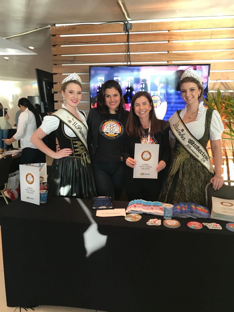 Blumenau participa de mais um evento de promoção turística
