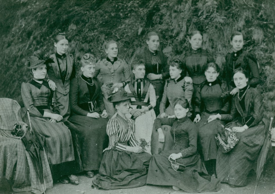 Memória Digital: Atividades das mulheres no século 19